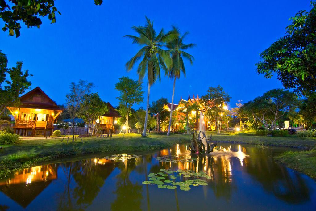 Bueng Bua Thong Resort Ban Huai Yai Exterior foto